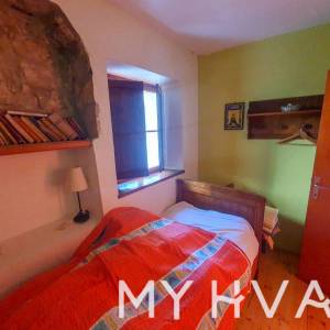 Kamena kuća u Vrboskoj