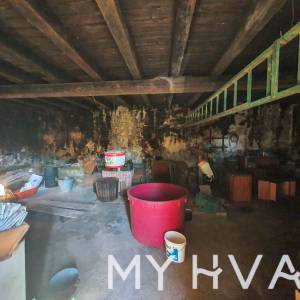 Kamena kuća u Zastražišću