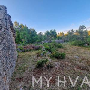 Kamena kućica u Ageru