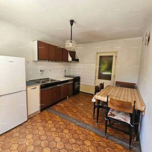 Kaštanjer. Prodaja- stan s dvije spavaće sobe na odličnoj lokaciji, Pula!