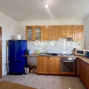 KASTAV, SPINČIĆI - Dvoetažni stan za dugoročni najam!