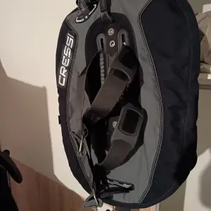 KOMPENZATOR PLOVNOSTI, CRESSI AQUAWING MAX