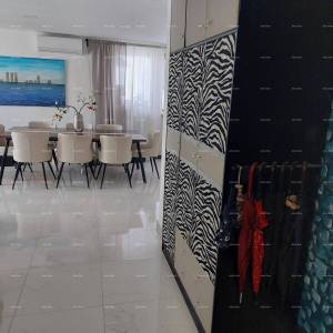 Koparska ulica. Prodaja renoviranog stana na odličnoj lokaciji, u blizini centra grada, Pula!