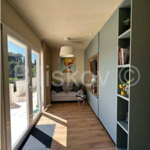 Korčula, prodaja 3 stana etažirana s parkingom, PRILIKA