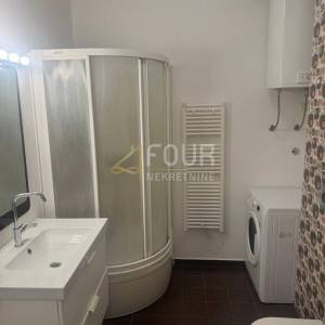 Kostrena, 71.58m2, 2s+db, zatvorena lođa, adaptiran stan!