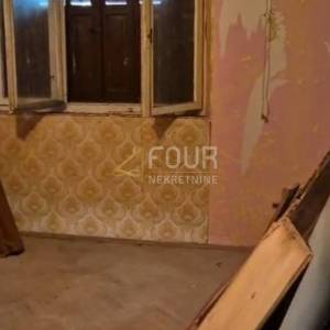 Kostrena, samostojeća prizemnica za adaptaciju