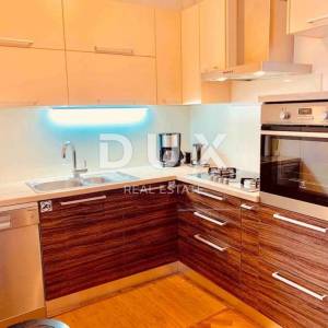 RIJEKA, KRALJEVICA – dvoetažan stan 56 m², uređen apartman!