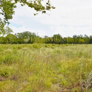 Krk, okolica, zemljište s projektom za vilu s bazenom! 