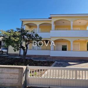 Kuća 280m2 – Privlaka *POGLED MORE* (ID-2578/A)