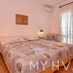 Kuća na Plaži u Slatinama