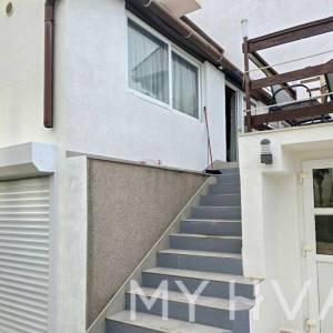 Kuća na Plaži u Slatinama