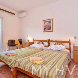 Kuća na Plaži u Slatinama