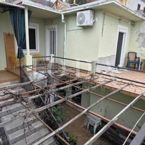 Kuća s investicijskim potencijalom | Zaleđe Crikvenice