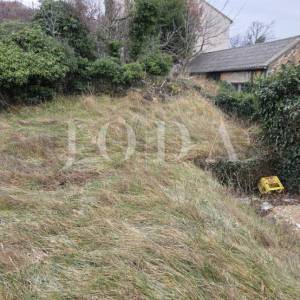 Kuća s investicijskim potencijalom | Zaleđe Crikvenice