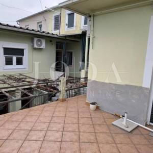 Kuća s investicijskim potencijalom | Zaleđe Crikvenice