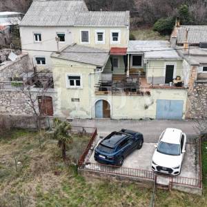 Kuća s investicijskim potencijalom | Zaleđe Crikvenice