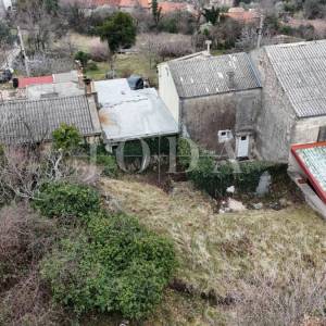 Kuća s investicijskim potencijalom | Zaleđe Crikvenice