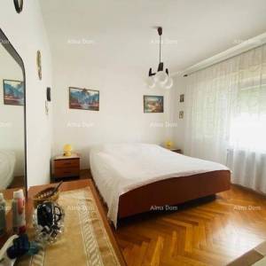 Kuća sa dva stana i velikom okućnicom u Puli