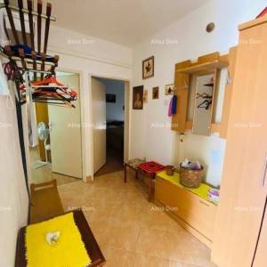 Kuća sa dva stana i velikom okućnicom u Puli