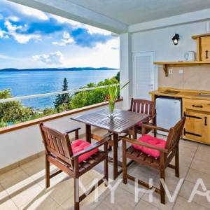 Kuća sa privatnom plažom u gradu Hvaru