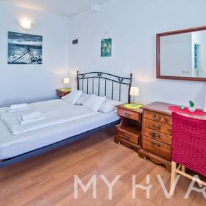 Kuća sa privatnom plažom u gradu Hvaru