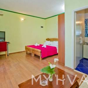 Kuća sa privatnom plažom u gradu Hvaru