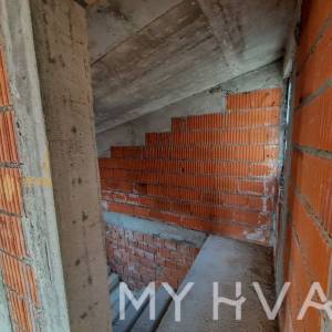 Kuća u Zavali sa pogledom na more