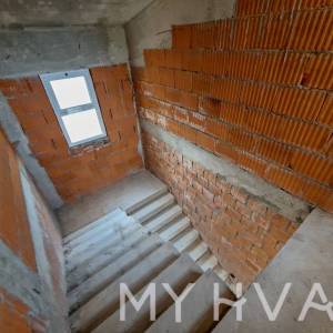 Kuća u Zavali sa pogledom na more