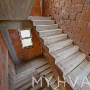 Kuća u Zavali sa pogledom na more