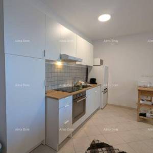 LABIN, Apartman s pogledom na more i vrtom