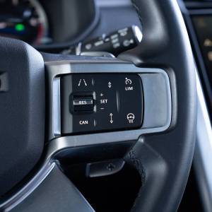 Land Rover Discovery R-DYN SE 3.0