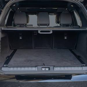 Land Rover Discovery R-DYN SE 3.0