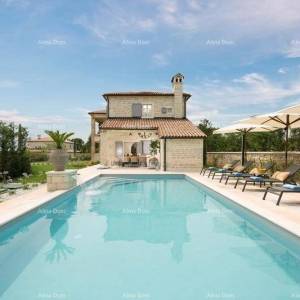 Lijepa, moderna kamena Kuća blizu Kanfanara.