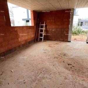 Ližnjan! Duplex kuća s bazenom!