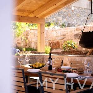 Luksuzna seoska vila s bazenom u Dolu