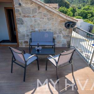 Luksuzna seoska vila s bazenom u Dolu