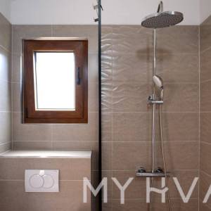 Luksuzna seoska vila s bazenom u Dolu