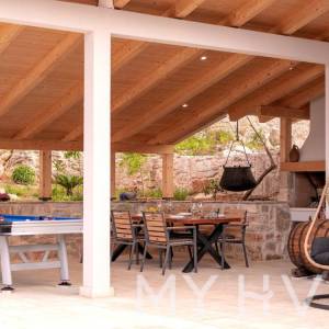 Luksuzna seoska vila s bazenom u Dolu