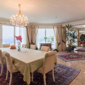 Luksuzna vila prvi red do mora ! Umag Crveni Vrh.