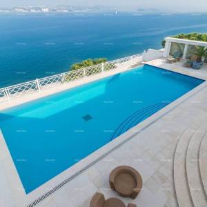 Luksuzna vila prvi red do mora ! Umag Crveni Vrh.