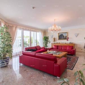 Luksuzna vila prvi red do mora ! Umag Crveni Vrh.