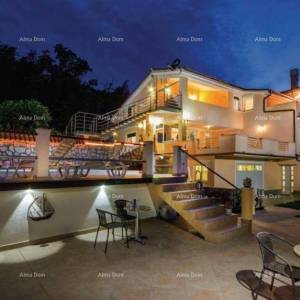 Luksuzna villa s 7 apartmana, Opatija!