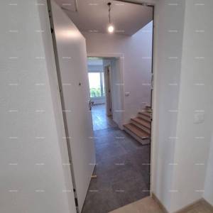 Luksuzni dvoetažni stan s pogledom na more!