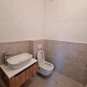 Luksuzni dvoetažni stan s pogledom na more!