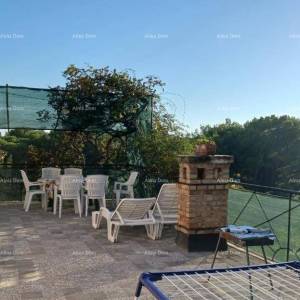 Lungomare – Pula, stan s prostranom terasom i vrtom