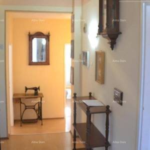 Lungomare – Pula, stan s prostranom terasom i vrtom