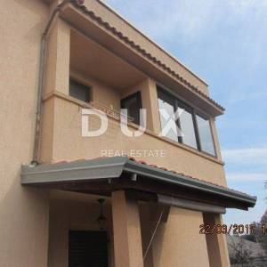 MALI LOŠINJ, ARTATORE - Kuća sa tri apartmana i razrađenim turizmom