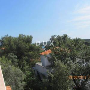 MALI LOŠINJ, ARTATORE - Kuća sa tri apartmana i razrađenim turizmom