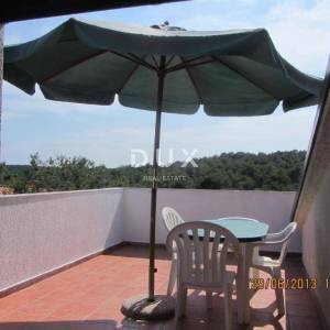 MALI LOŠINJ, ARTATORE - Kuća sa tri apartmana i razrađenim turizmom