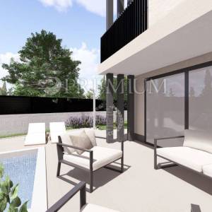 Malinska, kuća s bazenom na rubu građevinske zone!